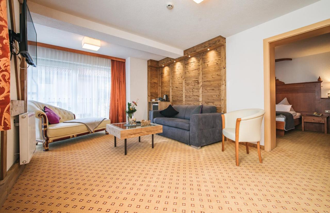 Arlen Lodge Hotel Inkl Premium Karte Im Sommer サンクト・アントン・アム・アールベルク エクステリア 写真