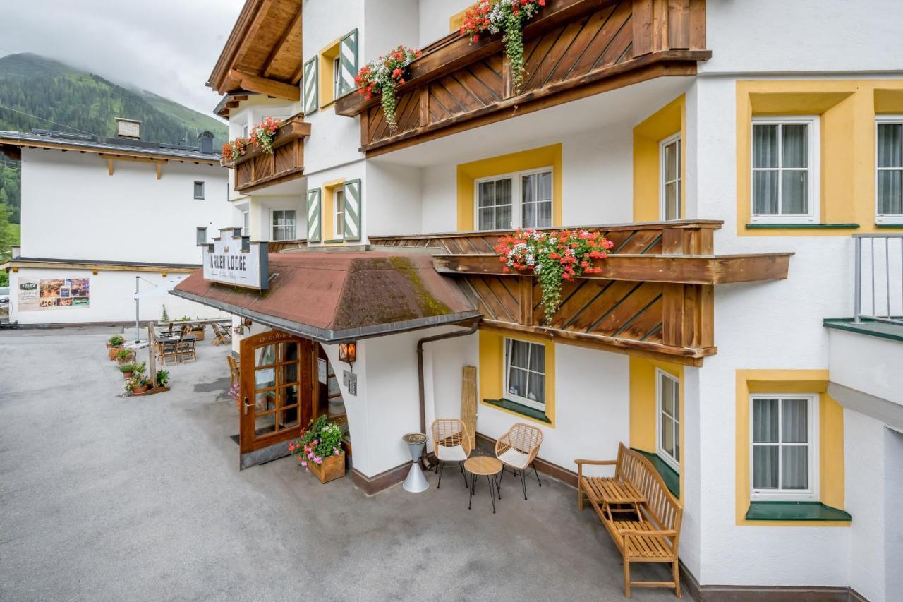 Arlen Lodge Hotel Inkl Premium Karte Im Sommer サンクト・アントン・アム・アールベルク エクステリア 写真