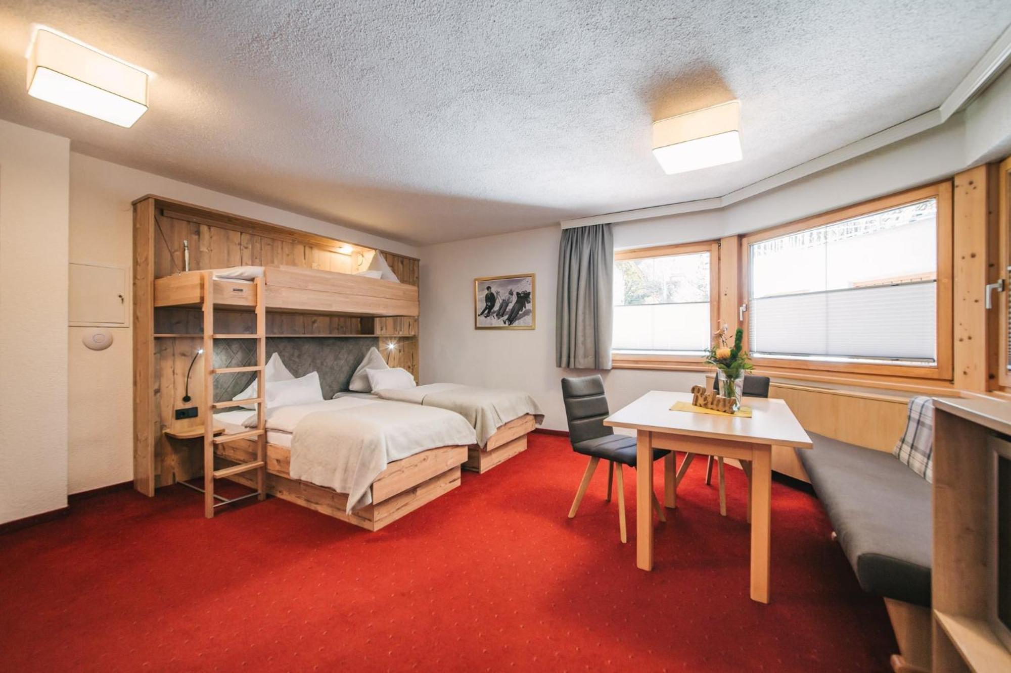 Arlen Lodge Hotel Inkl Premium Karte Im Sommer サンクト・アントン・アム・アールベルク エクステリア 写真