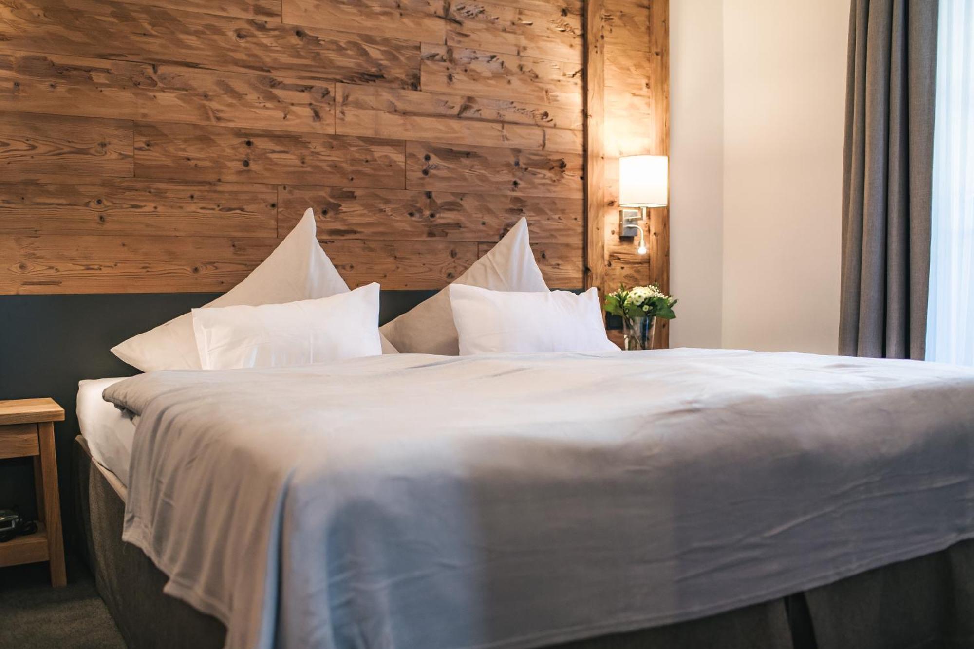 Arlen Lodge Hotel Inkl Premium Karte Im Sommer サンクト・アントン・アム・アールベルク エクステリア 写真