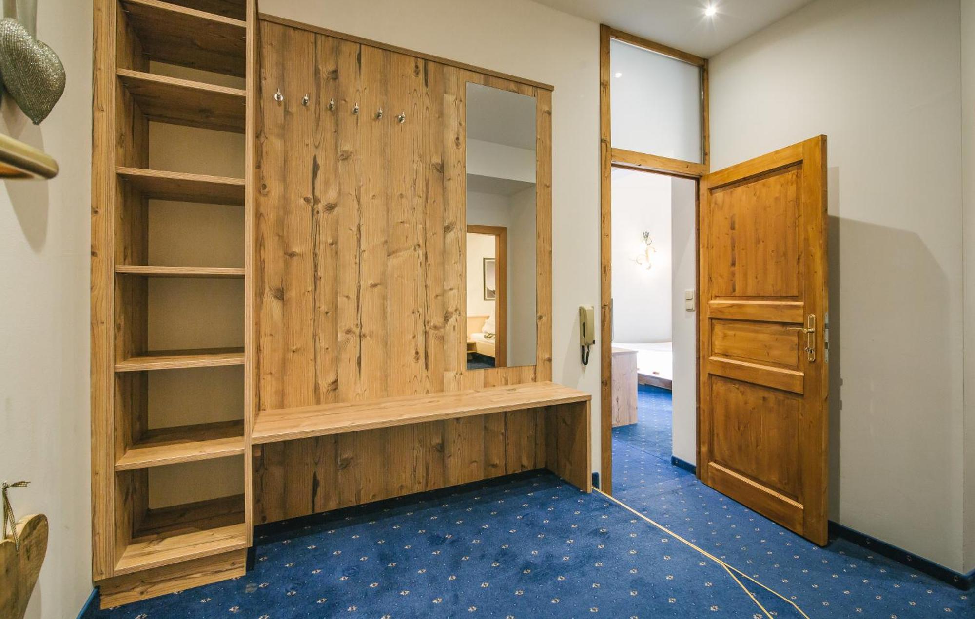 Arlen Lodge Hotel Inkl Premium Karte Im Sommer サンクト・アントン・アム・アールベルク エクステリア 写真