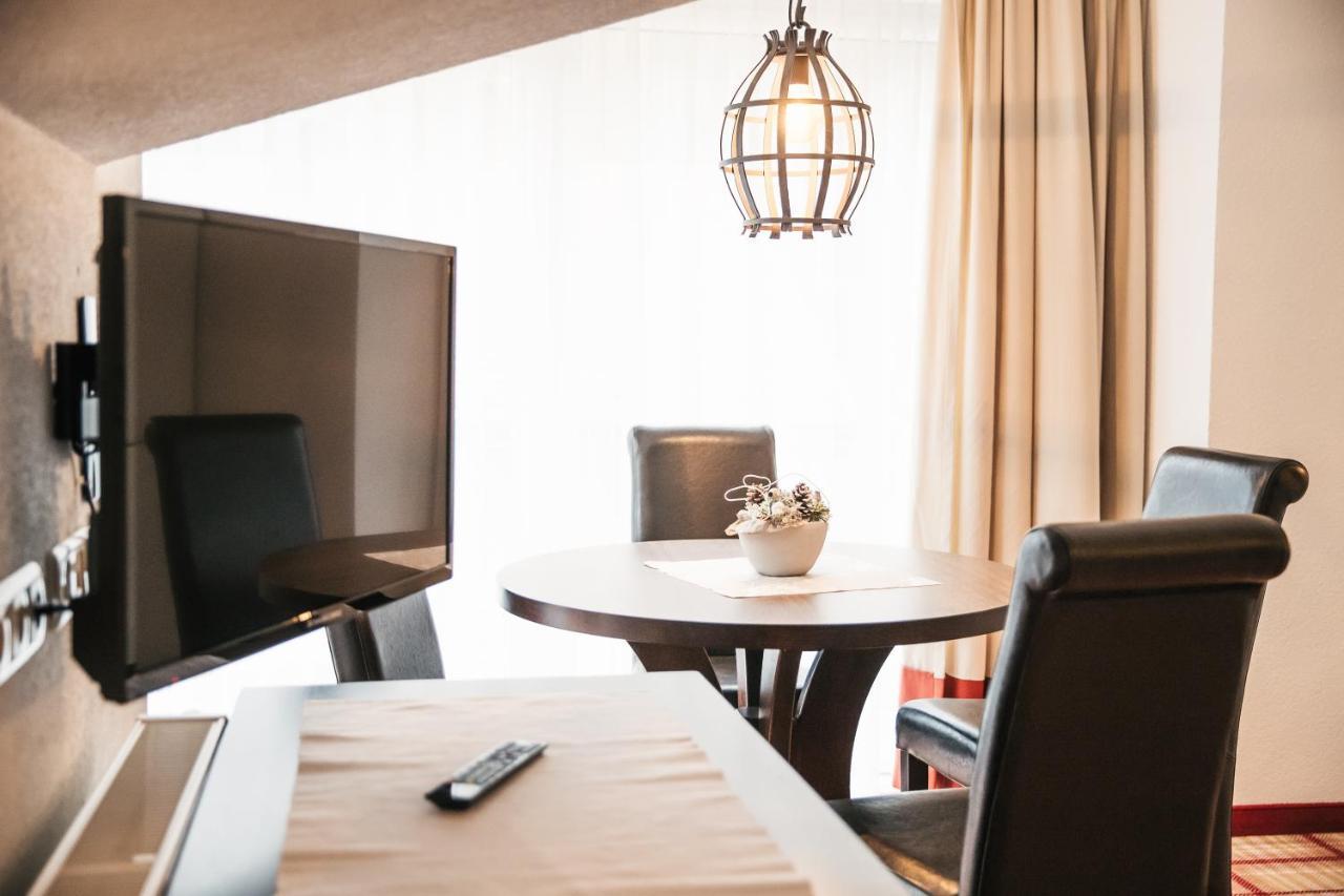Arlen Lodge Hotel Inkl Premium Karte Im Sommer サンクト・アントン・アム・アールベルク エクステリア 写真